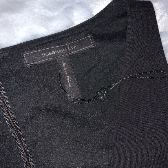 BCBGMAXAZRIA Black top - Picture 7 of 7